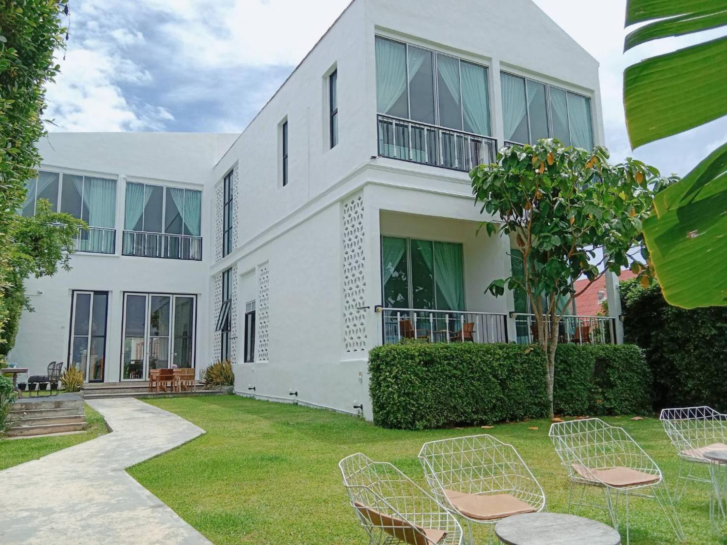White Wall Riverfront Hotel Kamphaeng Phet Exteriér fotografie