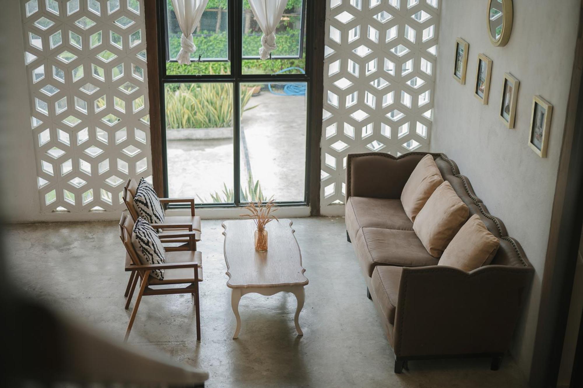 White Wall Riverfront Hotel Kamphaeng Phet Exteriér fotografie