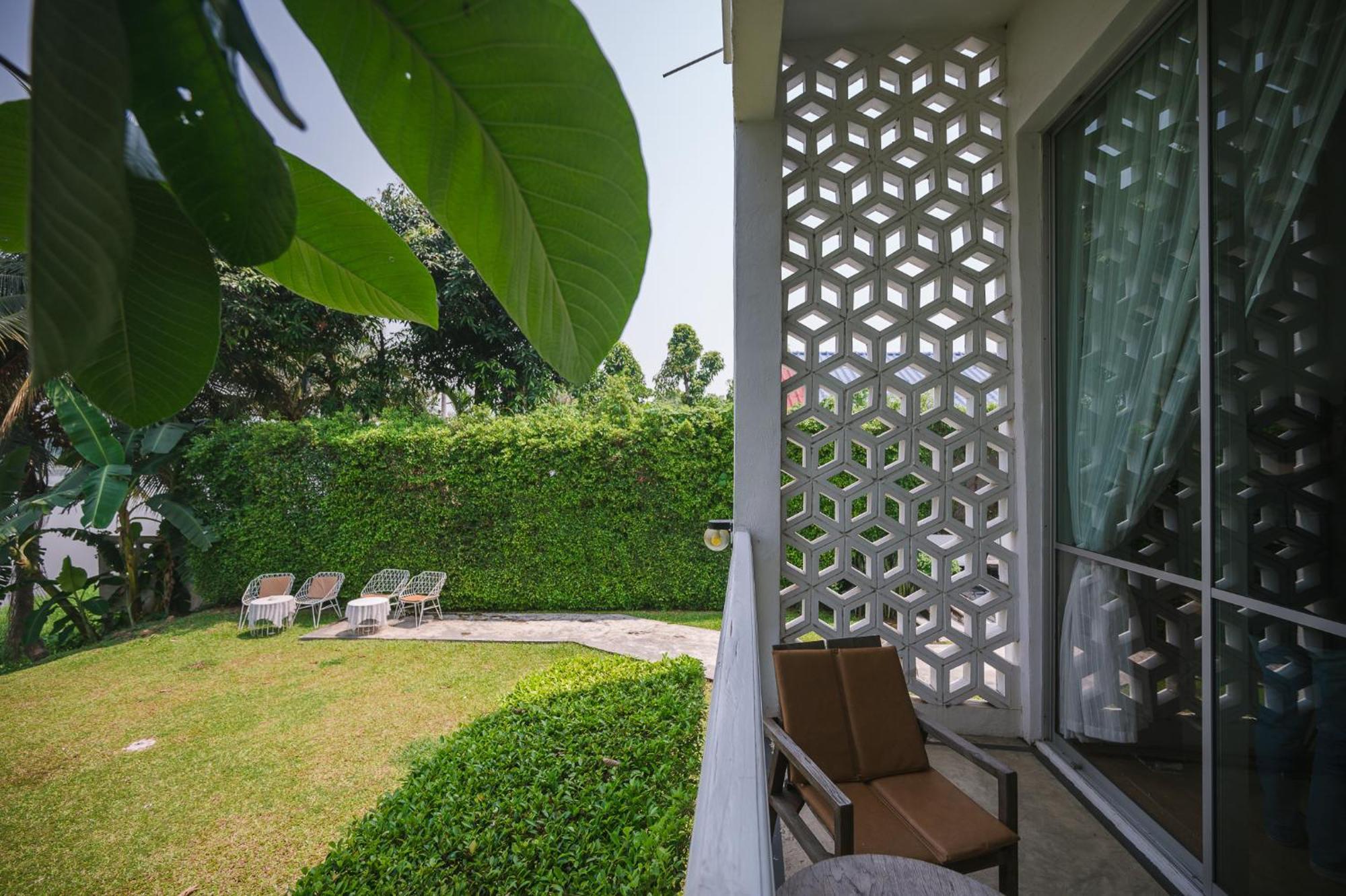 White Wall Riverfront Hotel Kamphaeng Phet Exteriér fotografie