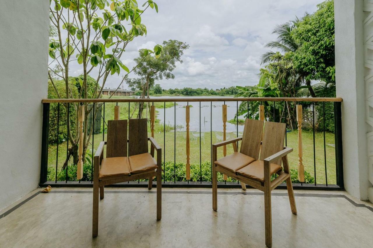 White Wall Riverfront Hotel Kamphaeng Phet Exteriér fotografie